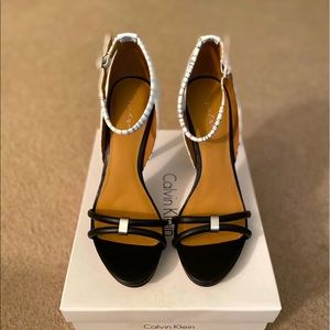 NEW Calvin Klein Black & White Sandals